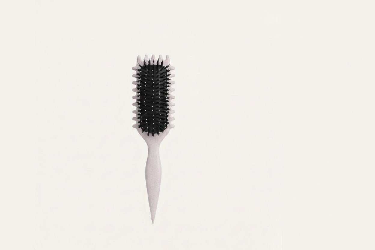Cura Curl Brush | Frizz-Free Design for Defined Curls, Ergonomic Handle