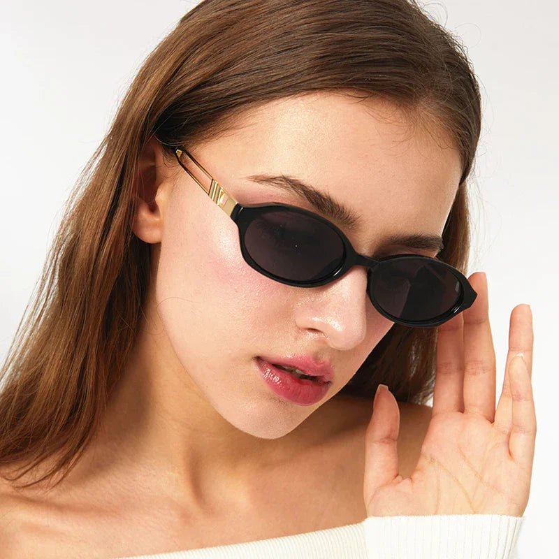 "Lolanda" Oval Sunglasses (Black // Green ) - Sunglasses | Zavonix