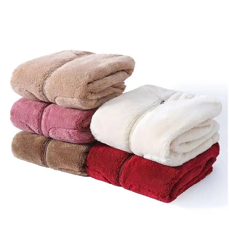 Cozy Fleece-Lined Hoodie with Hood and Pockets for Warmth