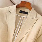 Lightweight Linen Blazer with Breathable Tailoring for Warm Weather