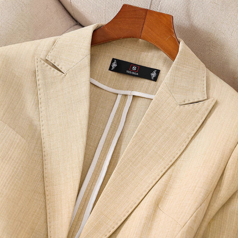 Lightweight Linen Blazer with Breathable Tailoring for Warm Weather