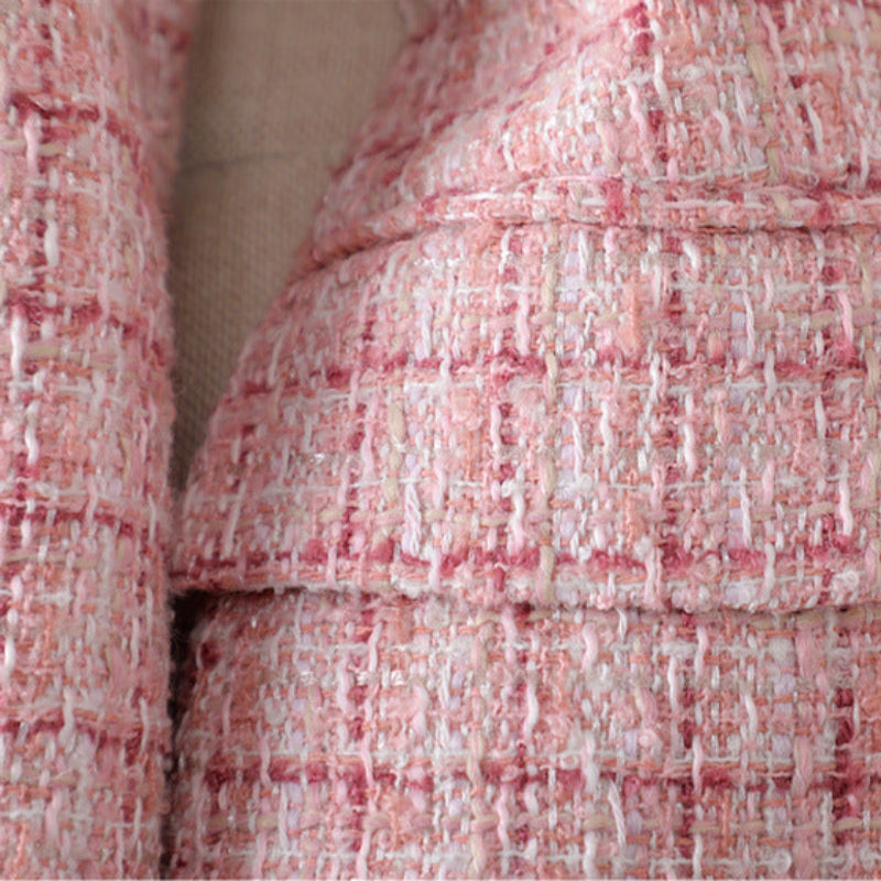 Tailored Tweed Blazer with Pearl Buttons for Elegant Style