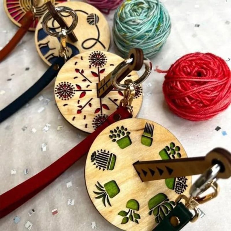 Mira Mini Minder | Handcrafted Yarn Organizer for Crochet and Knitting 2