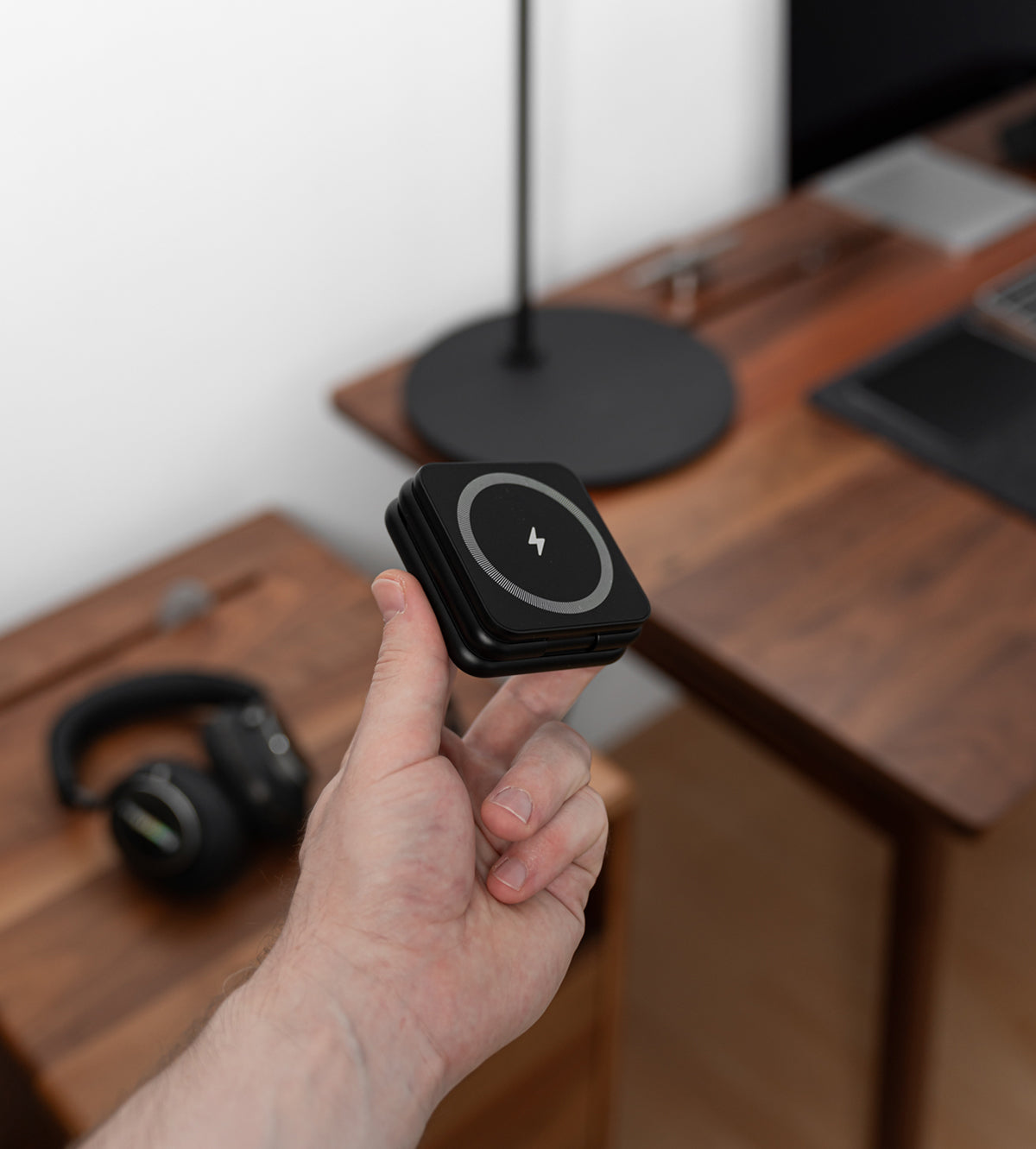 Nexus Wireless Charger | 3-in-1 Magnetic Design, Fast Charging 2