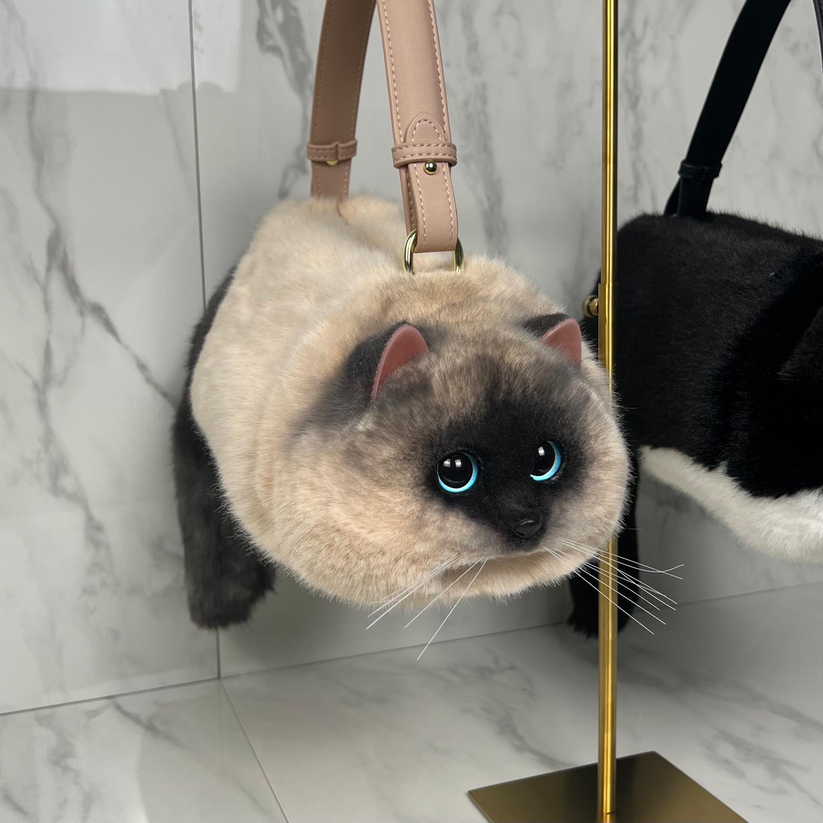 A realistic feline - inspired purse that makes a sensation everywhere (Beige and Brown ) - | Zavonix