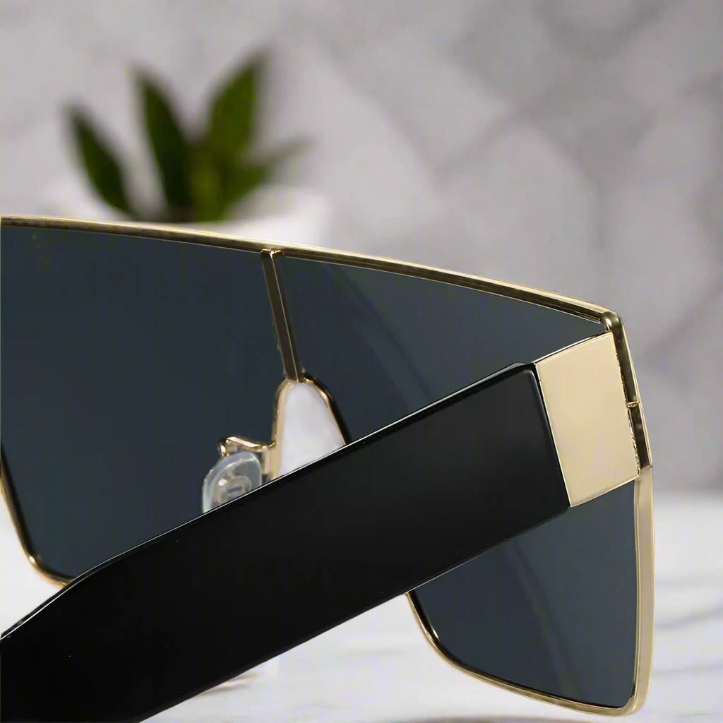 "Alina Belardi" Vintage Sunglasses (Light Blue ) - Sunglasses | Zavonix