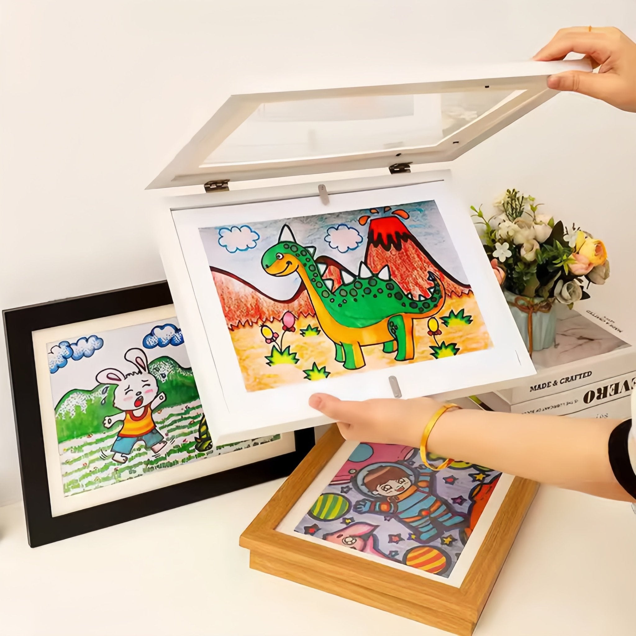 ArtKeepsafe™ - Kids Drawing Frame (White ) - | Zavonix