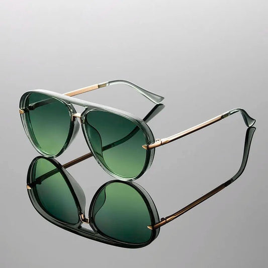 Aviaro — Vintage - Inspired Polarized Sunglasses with UV400 Protection - Zavonix
