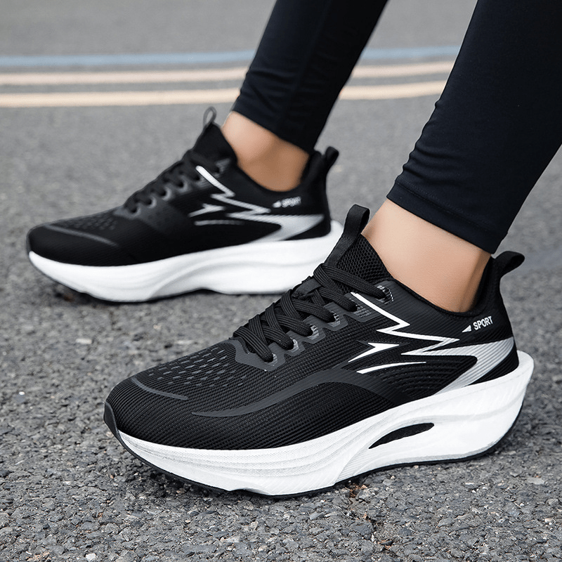 B Flex Mesh Cushioned Running Shoes Product Image 02
