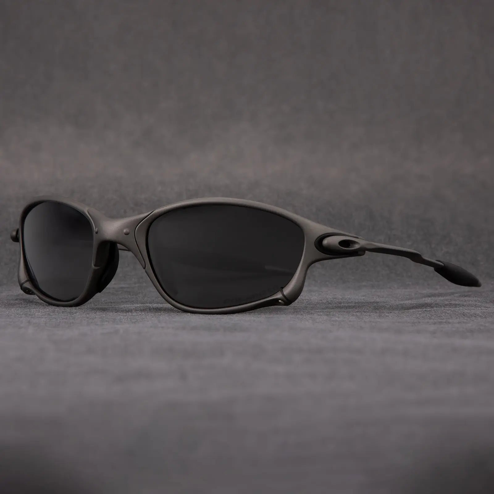 Breakwall Featherweight Polarized Sunglasses (Black / Black ) - Sunglasses | Zavonix