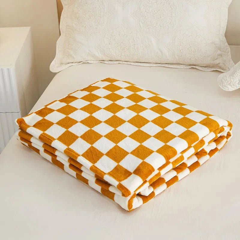 Classic Checkerboard Throw Blanket – Plush 100% Polyester Sofa Cover for Warmth and Comfort 10
