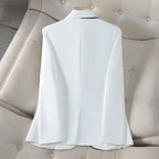 Tailored Women's Blazer with Contrast Details and Sleek Fit