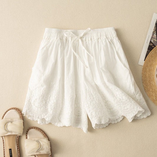 Liora Linen Shorts — Breathable Summer Shorts with Scalloped Lace Detail
