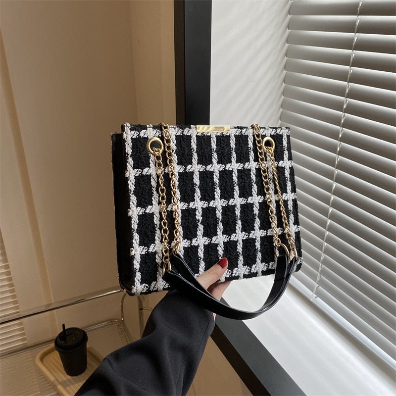 DivaQueen™ Elite Handbag - Luxury Handbag (Black with White Stripes ) - | Zavonix