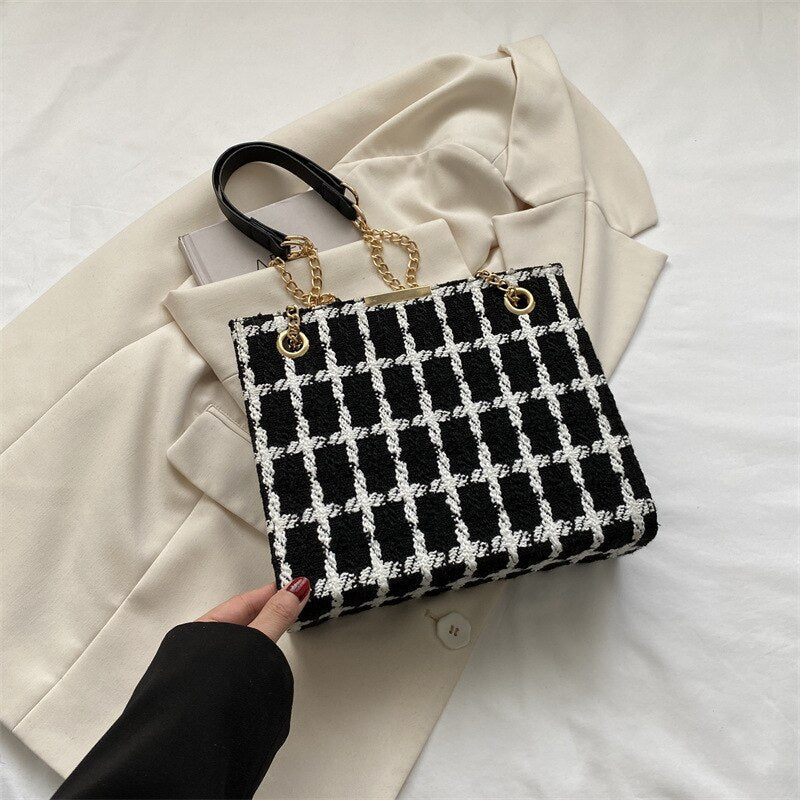 DivaQueen™ Elite Handbag - Luxury Handbag (Black with White Stripes ) - | Zavonix