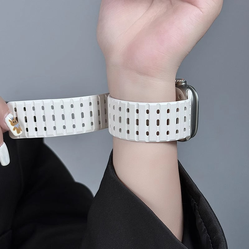 Arcara™ DualLock Band — Secure Fit Meets All-Day Comfort