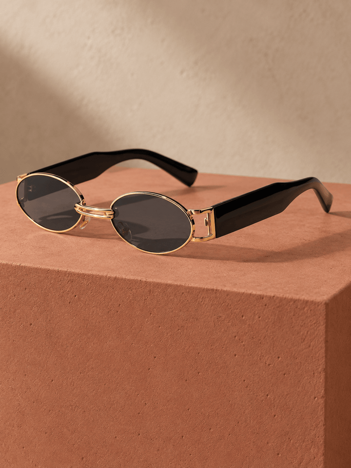 Elara Oval Sunglasses Black image 5