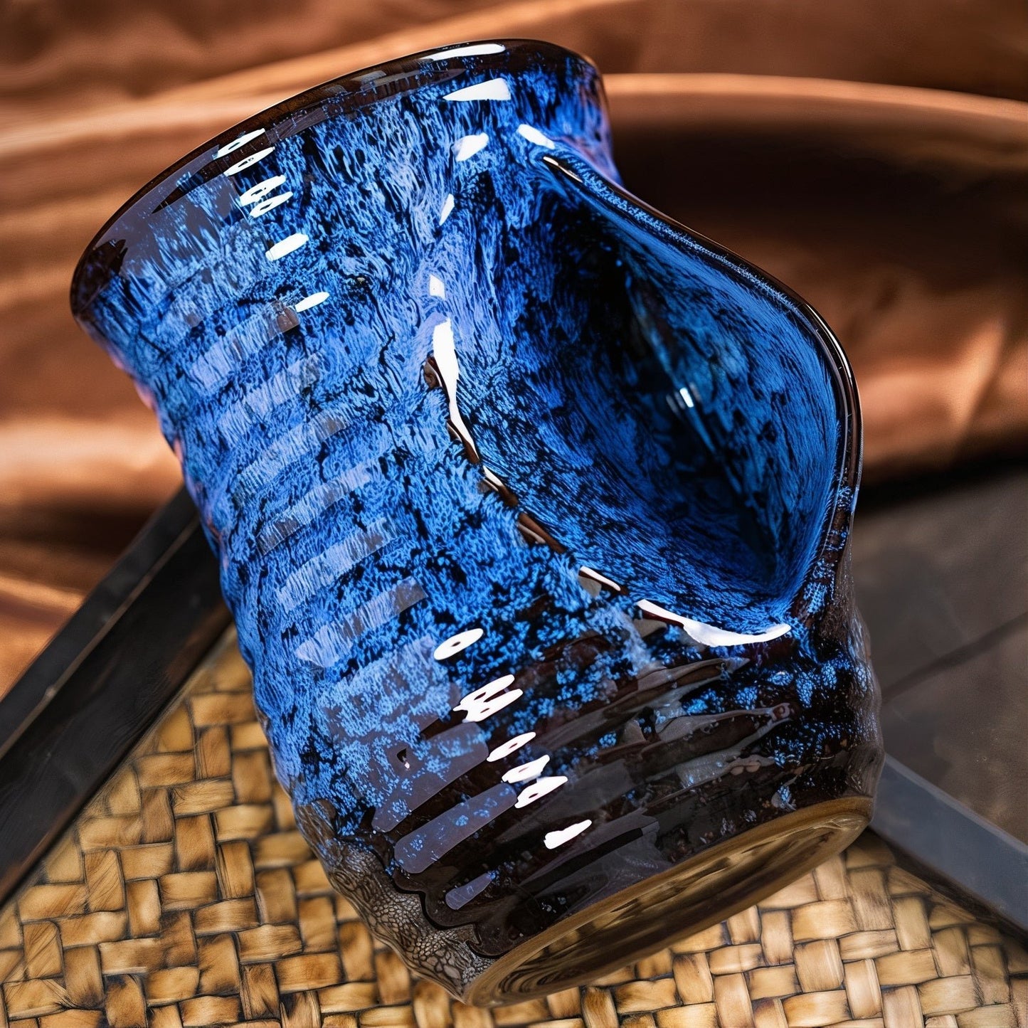 Handcrafted Ceramic Mug with 500ml Capacity – Bold Design and Ergonomic Handle 5