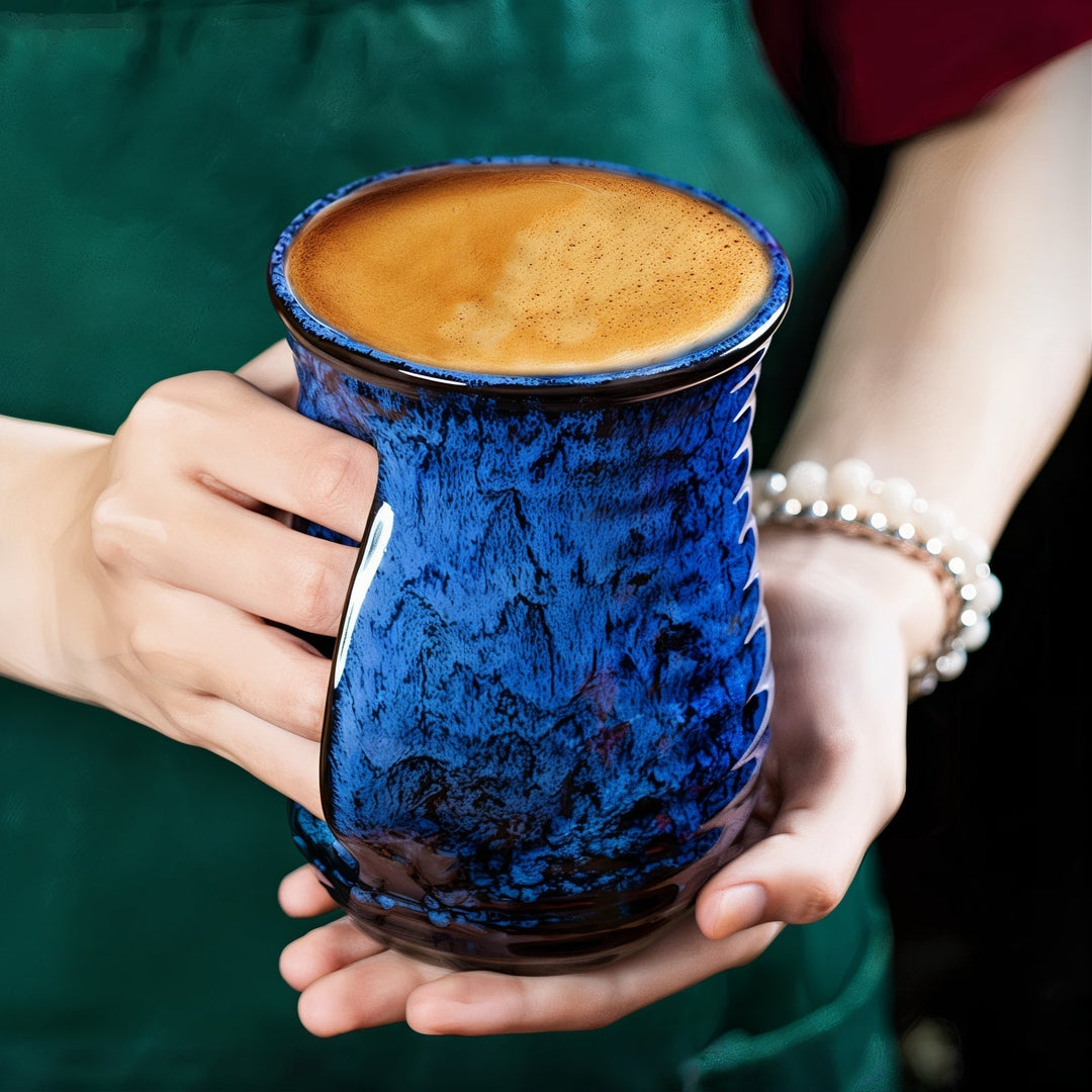 Handcrafted Ceramic Mug with 500ml Capacity – Bold Design and Ergonomic Handle 2
