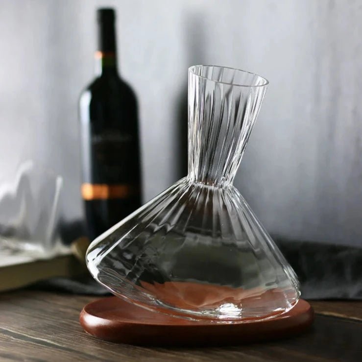 Handcrafted Crystal Decanter with Wooden Base – 45 oz Capacity for Enhanced Wine Experience 1