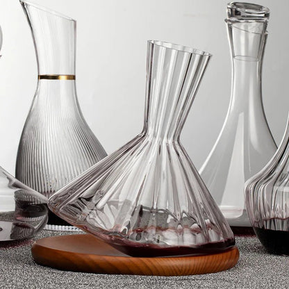 Handcrafted Crystal Decanter with Wooden Base – 45 oz Capacity for Enhanced Wine Experience 3