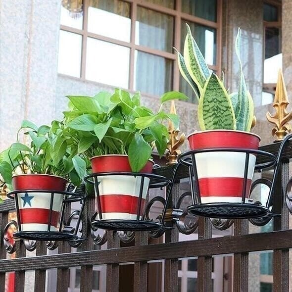 Hanging Iron Plant Stand Product Image 05