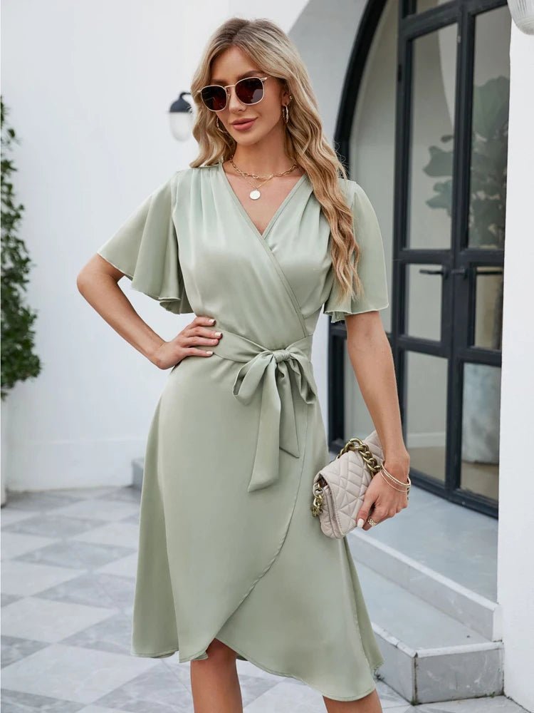 Knee - Length Summer V - Neck™ — Effortless Comfort That Turns Every Head Your Way (Light Green S) - | Zavonix