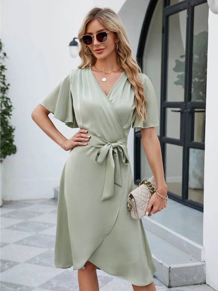 Knee - Length Summer V - Neck™ — Effortless Comfort That Turns Every Head Your Way (APRICOT M) - | Zavonix