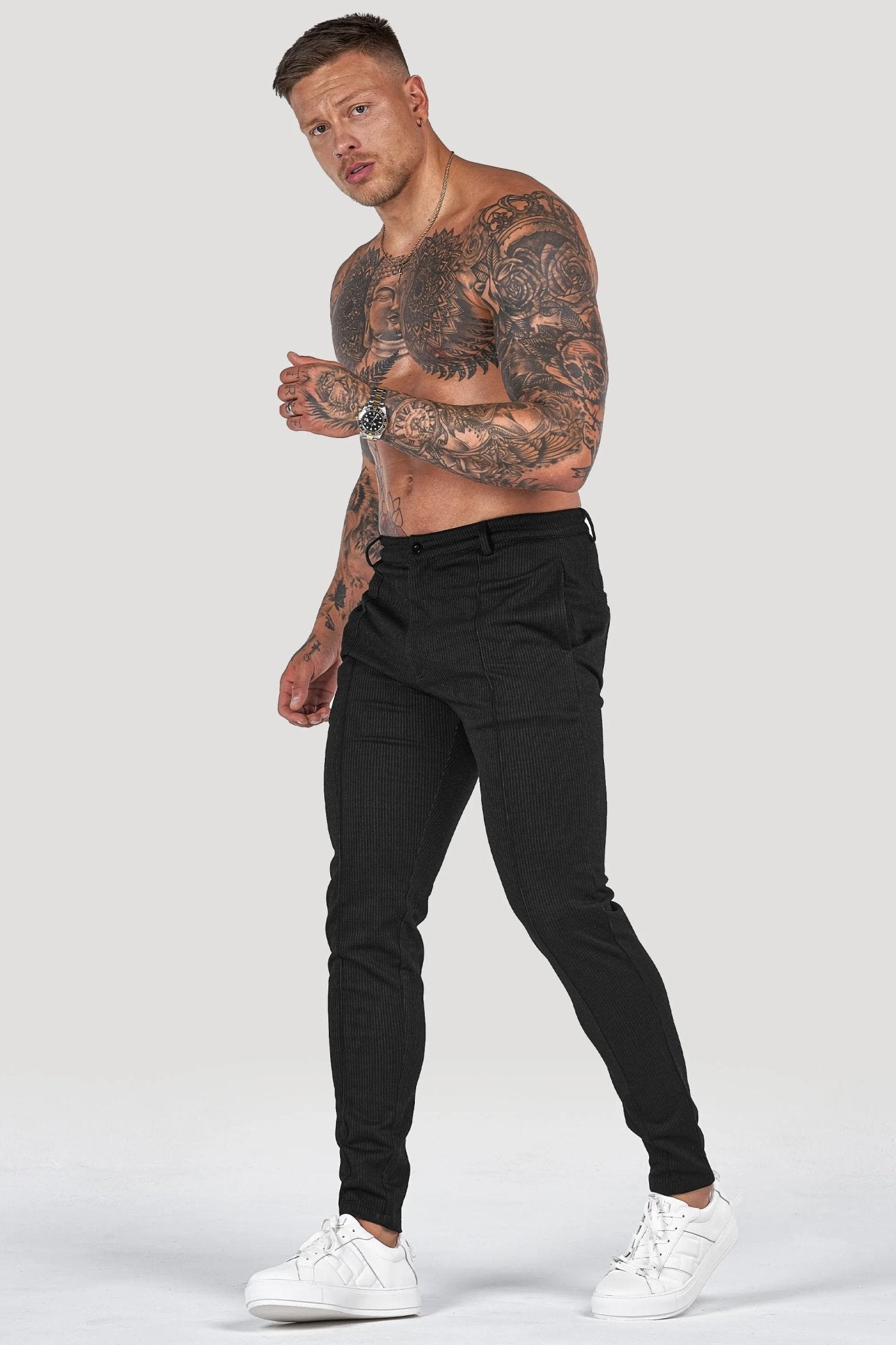 Lioren — Slim Fit Trousers with Tapered Ankles for Comfort (Black 28) - Trousers | Zavonix