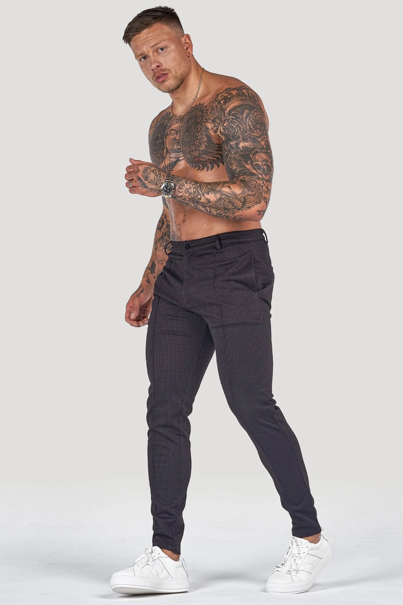 Lioren — Slim Fit Trousers with Tapered Ankles for Comfort (Dark Grey 28) - Trousers | Zavonix