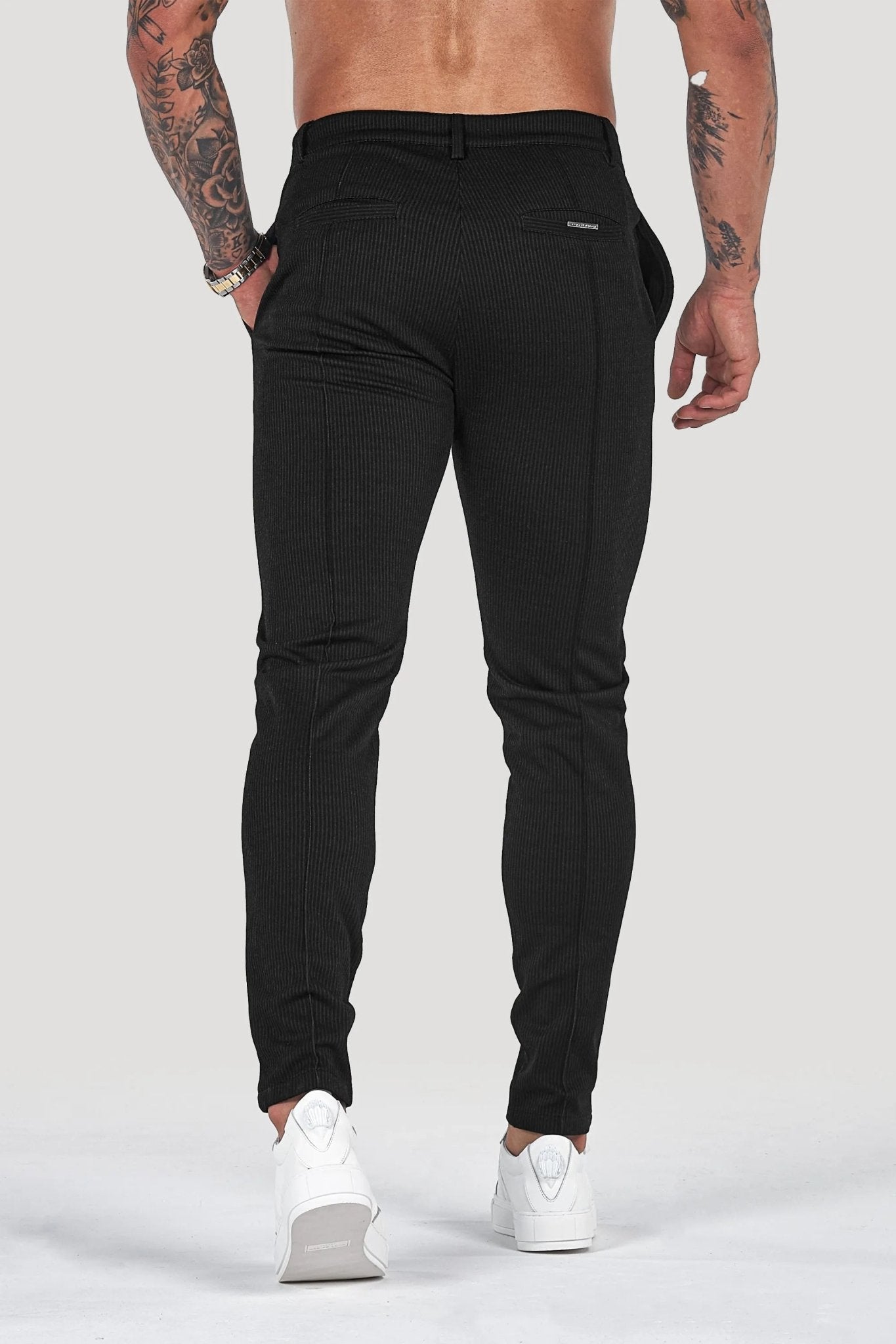 Lioren — Slim Fit Trousers with Tapered Ankles for Comfort (Black 28) - Trousers | Zavonix