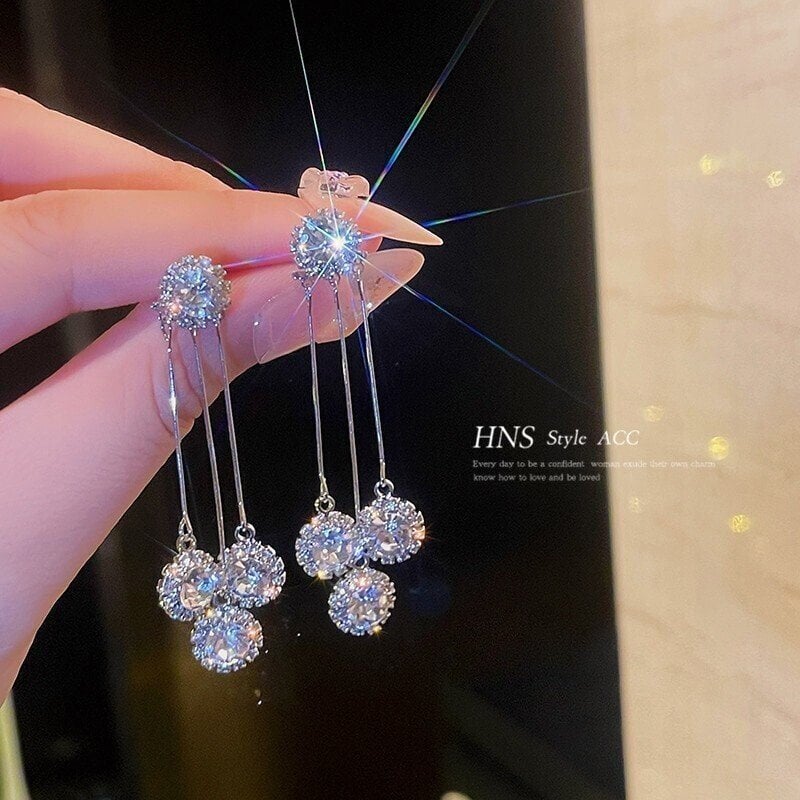 Luna Petal Zirconia Earrings Product Image 01