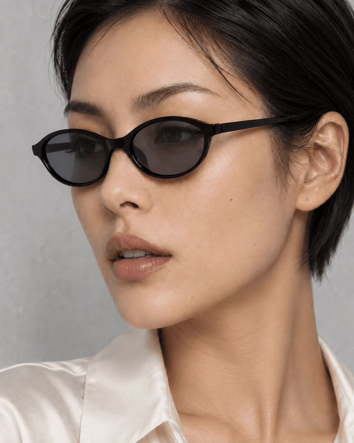 Maelle Oval Sunglasses Black image 06