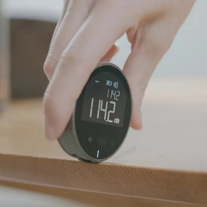 Mide todo en un abrir y cerrar de ojos, sin una regla electrónica voluminosa Recargable 8 funciones Medidor portátil Pantalla LCD HD Larga duración Multifunción