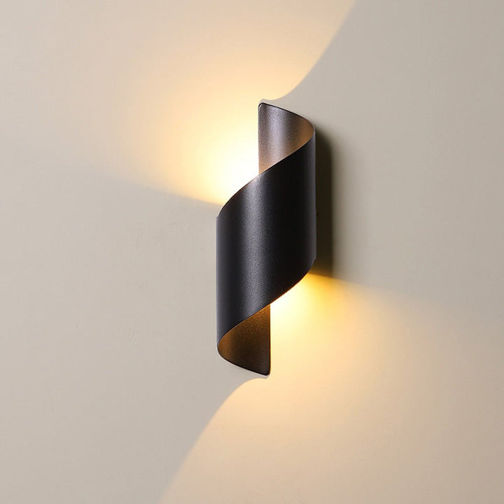 Minimalist Aluminum LED Wall Light – Waterproof Indoor and Outdoor Wall Sconce for Modern Illumination 1