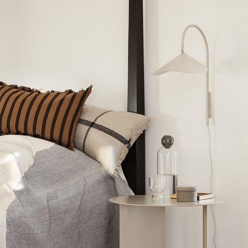 Modern Iron Petal Wall Light – Adjustable Sconce for Elegant Home Décor and Ambient Lighting 2