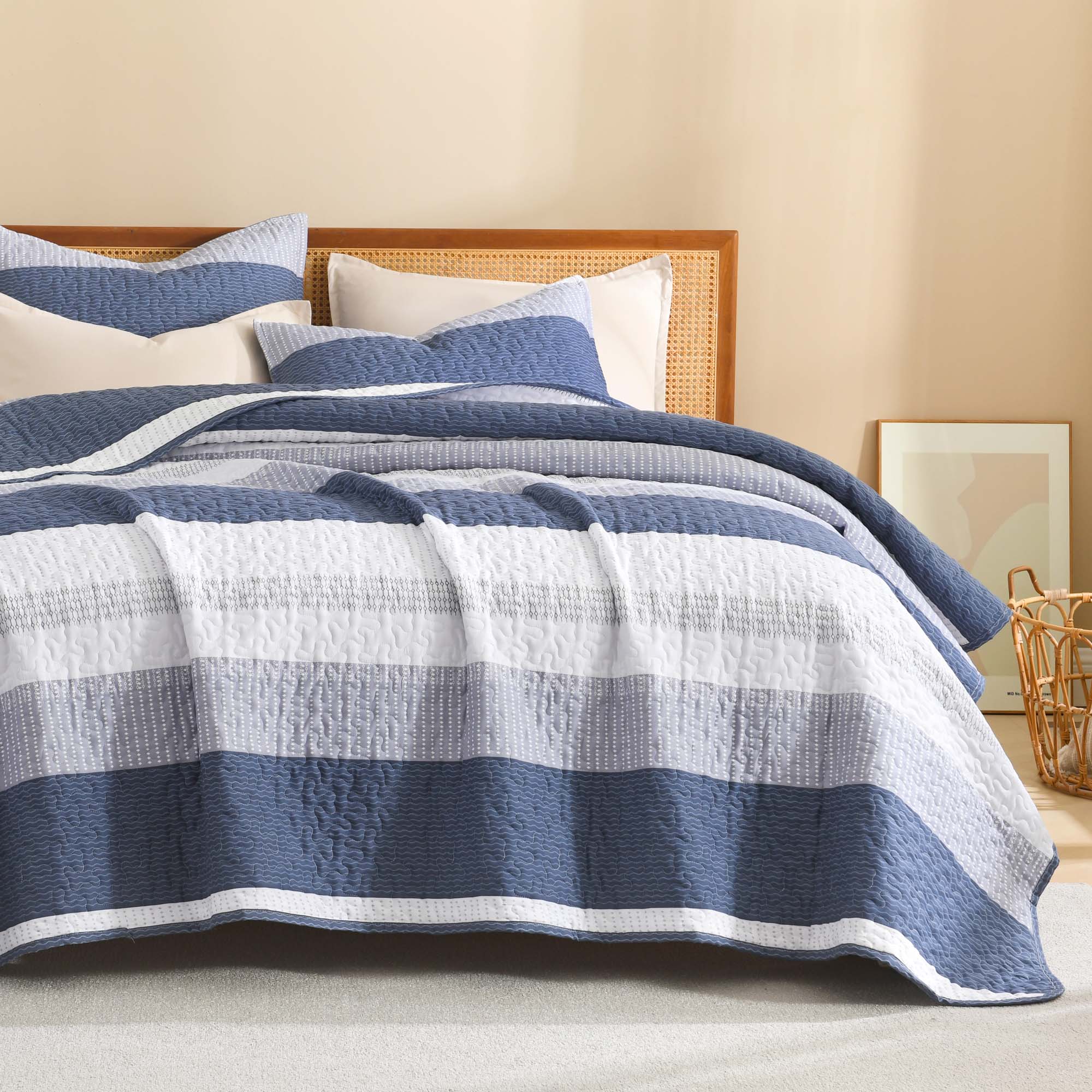 NoirZen Quilt Set – Black and White Striped All-Season Comfort with Plush Softness 6