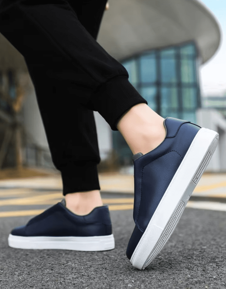 نورلا — أحذية رياضية مريحة يومية بنعل مبطن متين