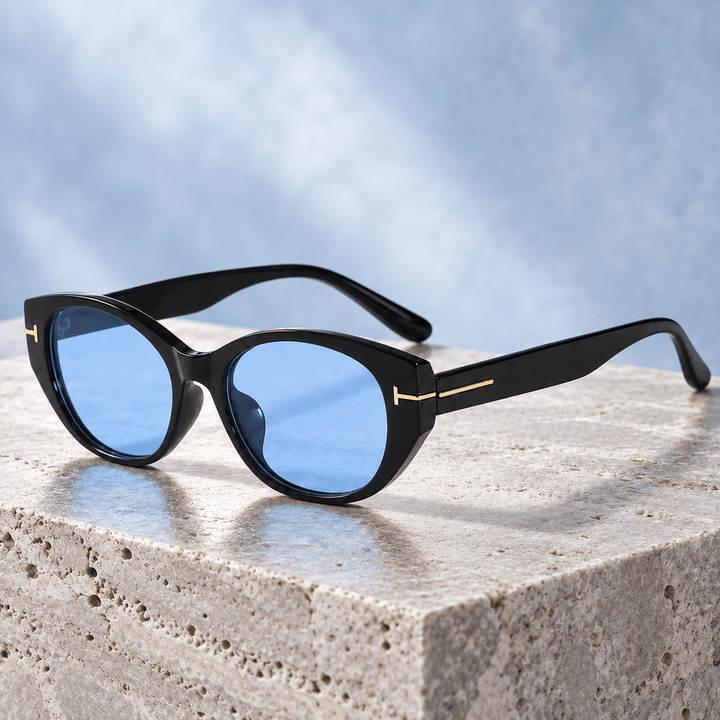 Oryndis Sculpted Sunglasses product image 9