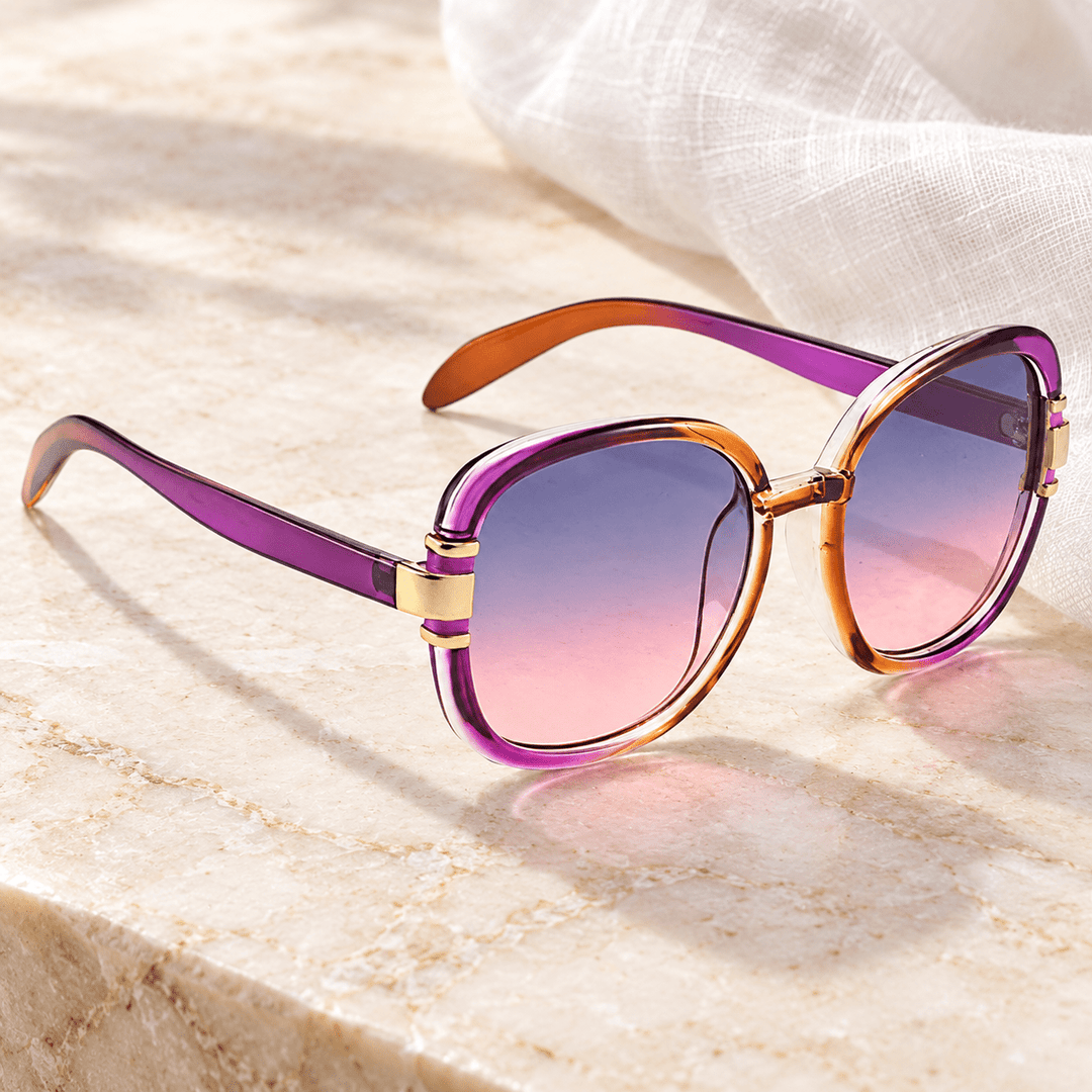 Osmelia Square Sunglasses product image 5