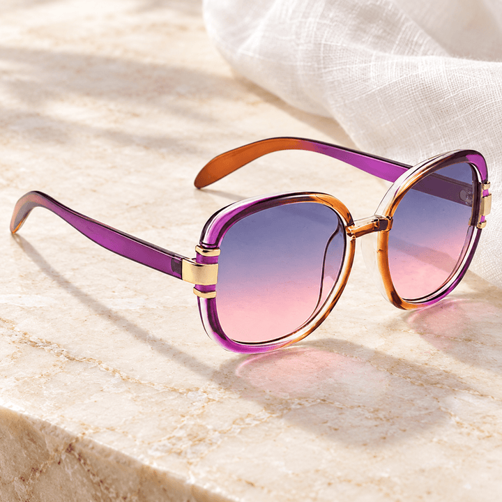 Osmelia Square Sunglasses product image 5