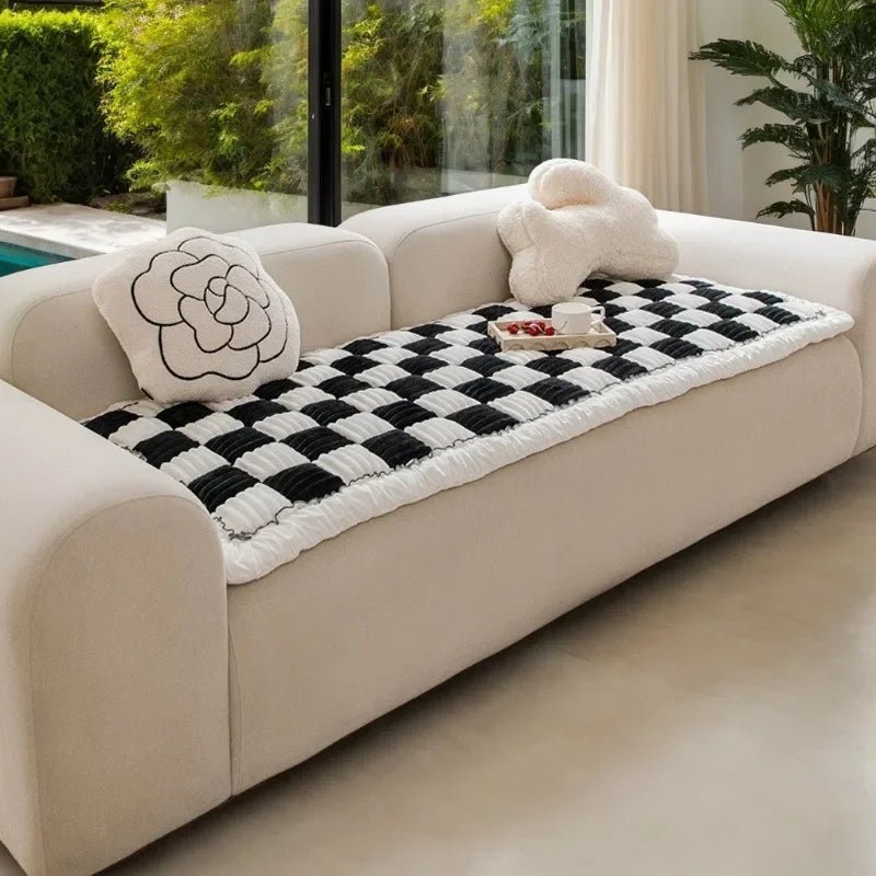 Plush Velvet Sofa Protector for Pets – Non-Slip Couch Cover, Easy to Clean, Stylish Retro Design, Ideal Pet Couch Cover 3