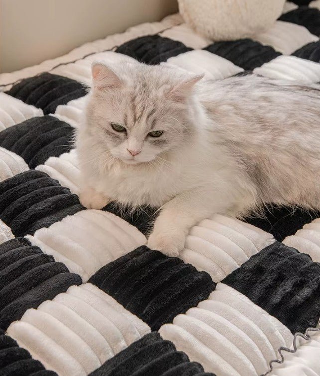 Plush Velvet Sofa Protector for Pets – Non-Slip Couch Cover, Easy to Clean, Stylish Retro Design, Ideal Pet Couch Cover 6