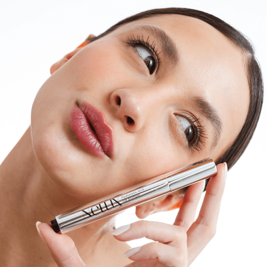 PoutPower™ — Unleash Irresistible Fullness and All - Day Hug - Soft Smoothness ( ) - | Zavonix
