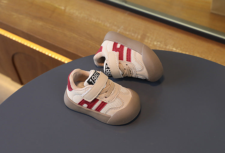 Red-striped kids&