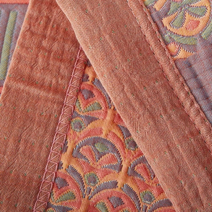Reversible Cotton Patchwork Quilt – Lightweight and Breathable Design for All Seasons 4