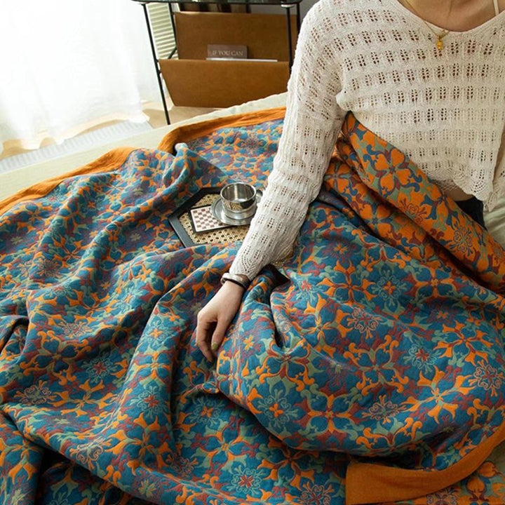 Reversible Organic Cotton Quilt – Six-Layer Breathable Design for All-Season Comfort 3