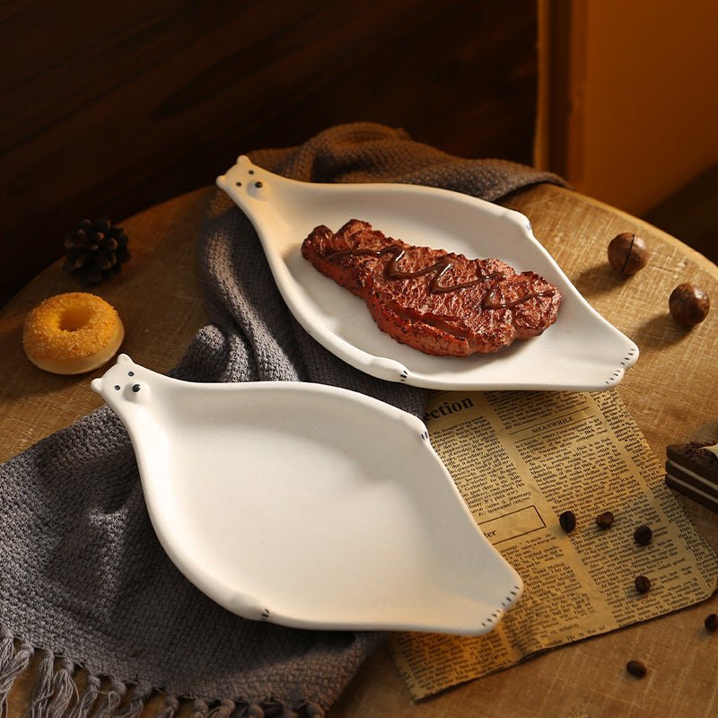 Sculptural Polar Bear Ceramic Dish with Ivory Glaze – Unique Decorative Centerpiece for Fruits and Desserts 6