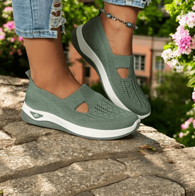 StrideForce™ — Step Pain - Free and Rediscover Freedom in Every Move (Green EU 35 / US 5) - | Zavonix