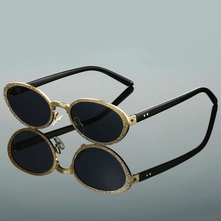 Sybilra — Retro Polarized Sunglasses with Golden Accent Detailing (Black ) - | Zavonix